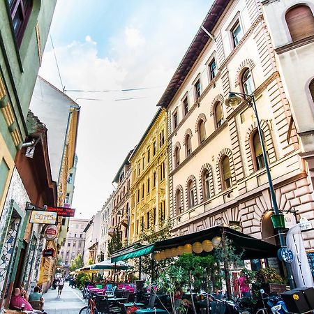 Roeck Premier Downtown Residence Budapest Ngoại thất bức ảnh