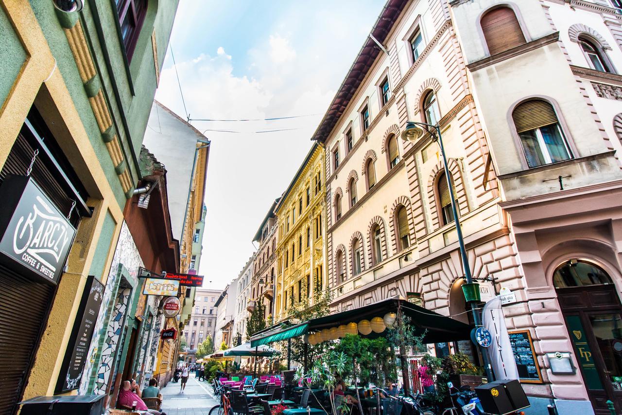 Roeck Premier Downtown Residence Budapest Ngoại thất bức ảnh
