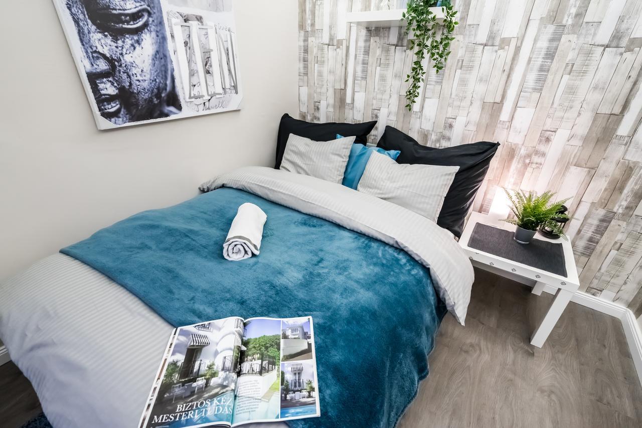 Roeck Premier Downtown Residence Budapest Ngoại thất bức ảnh