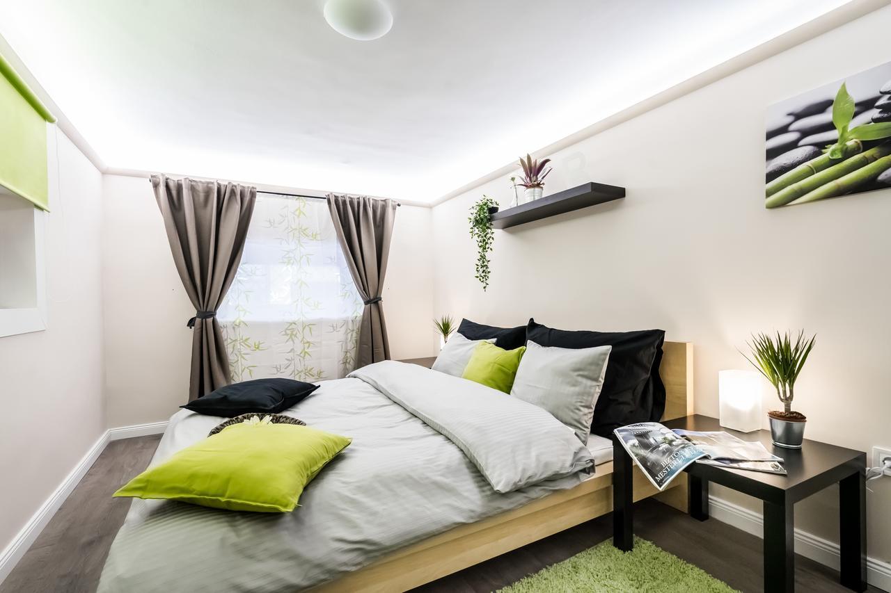 Roeck Premier Downtown Residence Budapest Ngoại thất bức ảnh