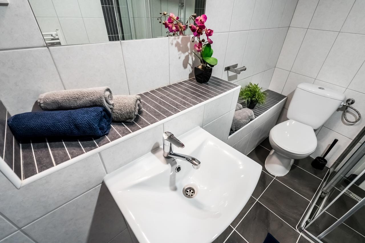 Roeck Premier Downtown Residence Budapest Ngoại thất bức ảnh