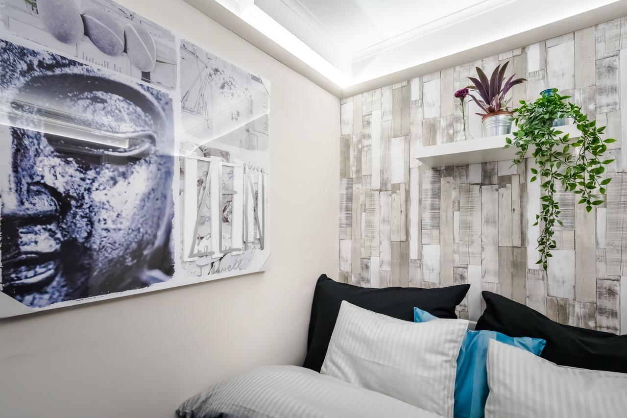 Roeck Premier Downtown Residence Budapest Ngoại thất bức ảnh