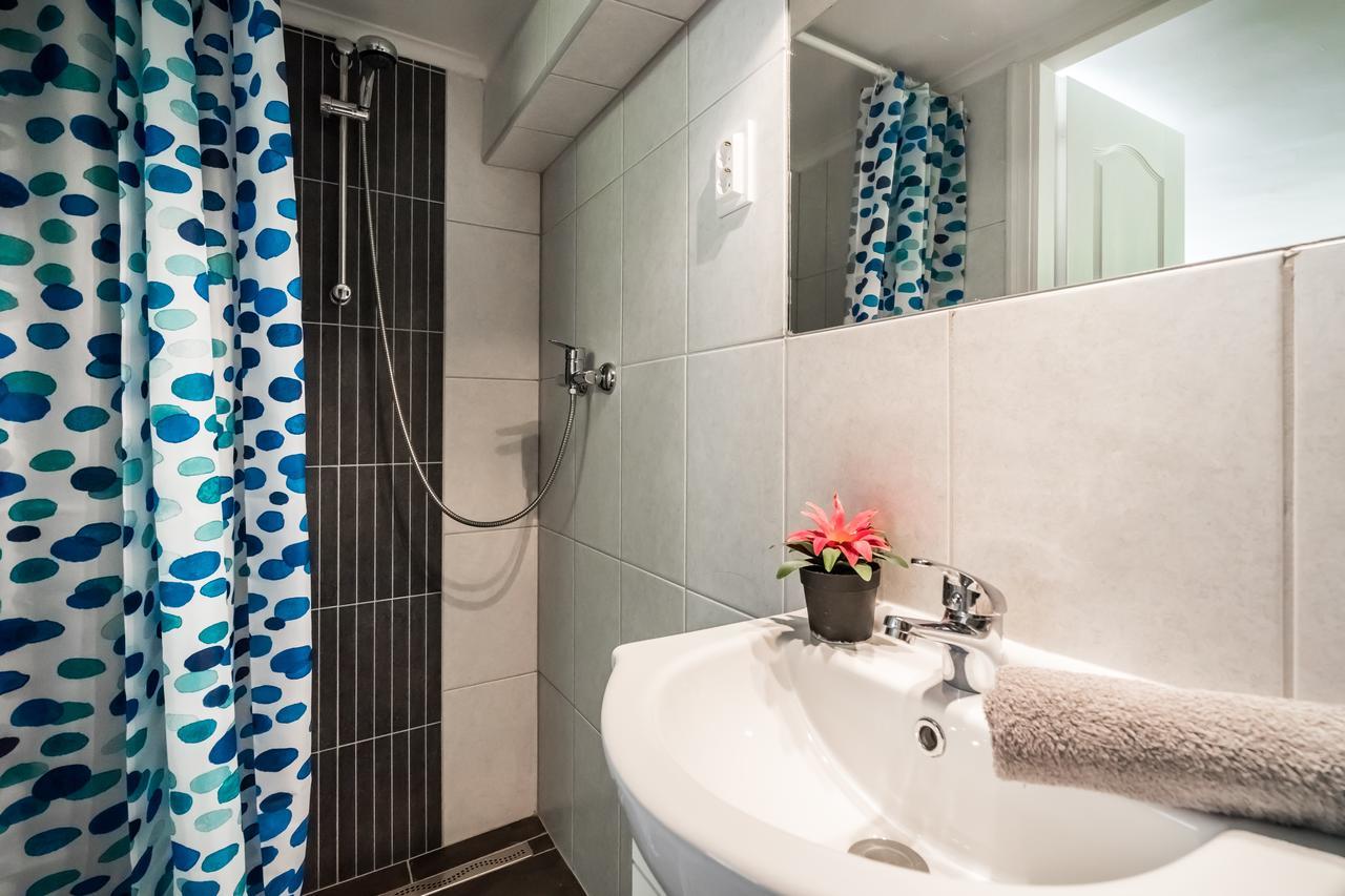 Roeck Premier Downtown Residence Budapest Ngoại thất bức ảnh
