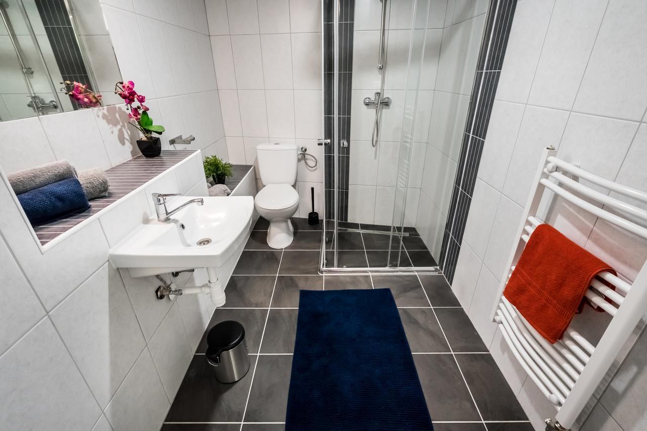 Roeck Premier Downtown Residence Budapest Ngoại thất bức ảnh